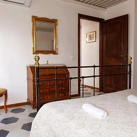 Giove Apartment *