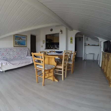 Giove Apartment